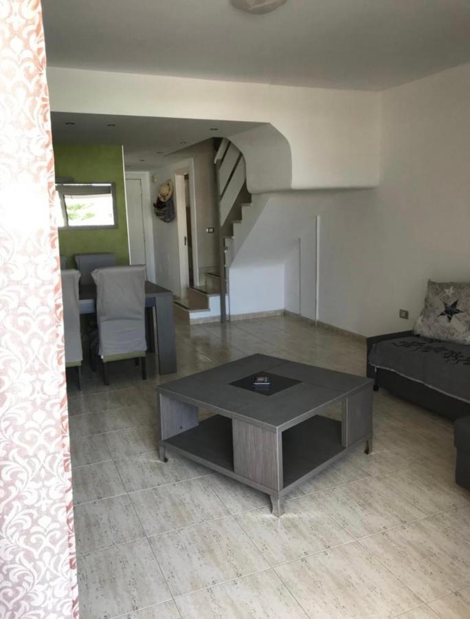 אדחה Oasis Del Duque Apartment מראה חיצוני תמונה