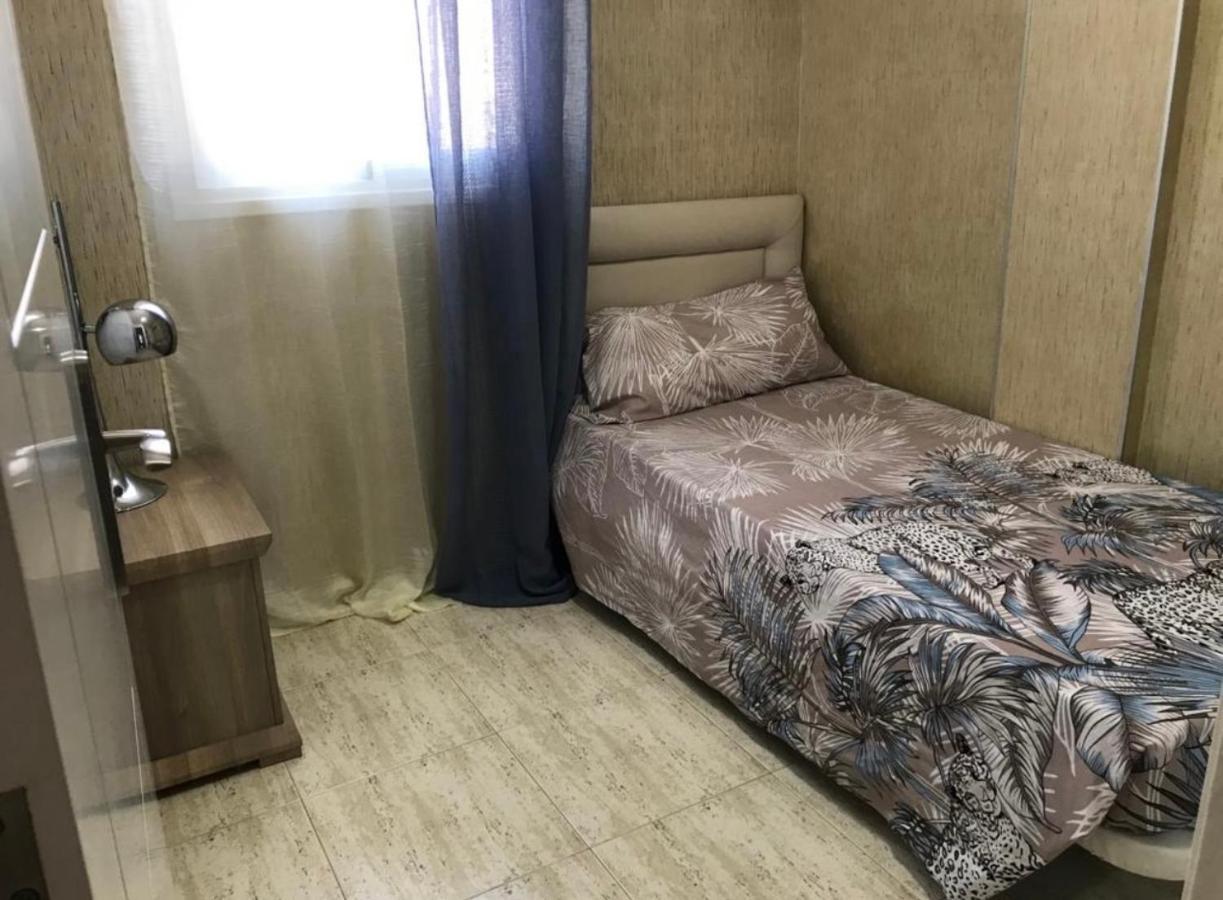 אדחה Oasis Del Duque Apartment מראה חיצוני תמונה