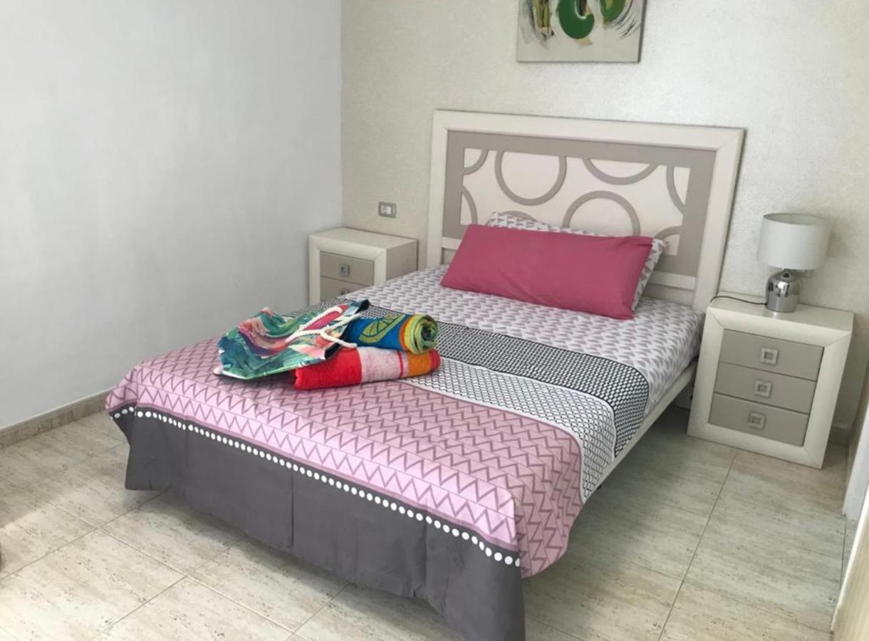 אדחה Oasis Del Duque Apartment מראה חיצוני תמונה