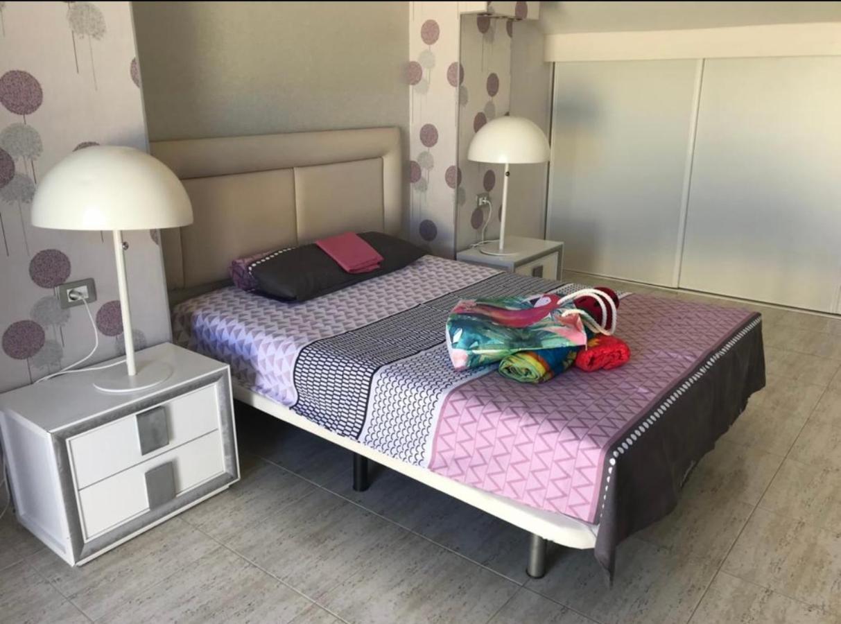 אדחה Oasis Del Duque Apartment מראה חיצוני תמונה